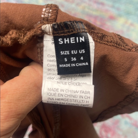 SHEIN Brown Halter Peplum Crop Top - Picture 2 of 6